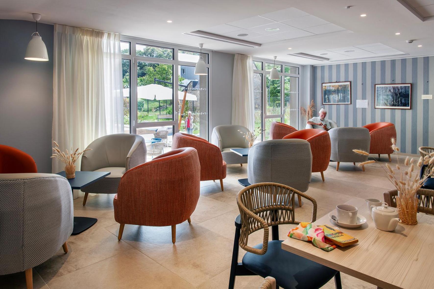 Residence Services Seniors - Domitys Les Jardins D'Ahna ディナン エクステリア 写真